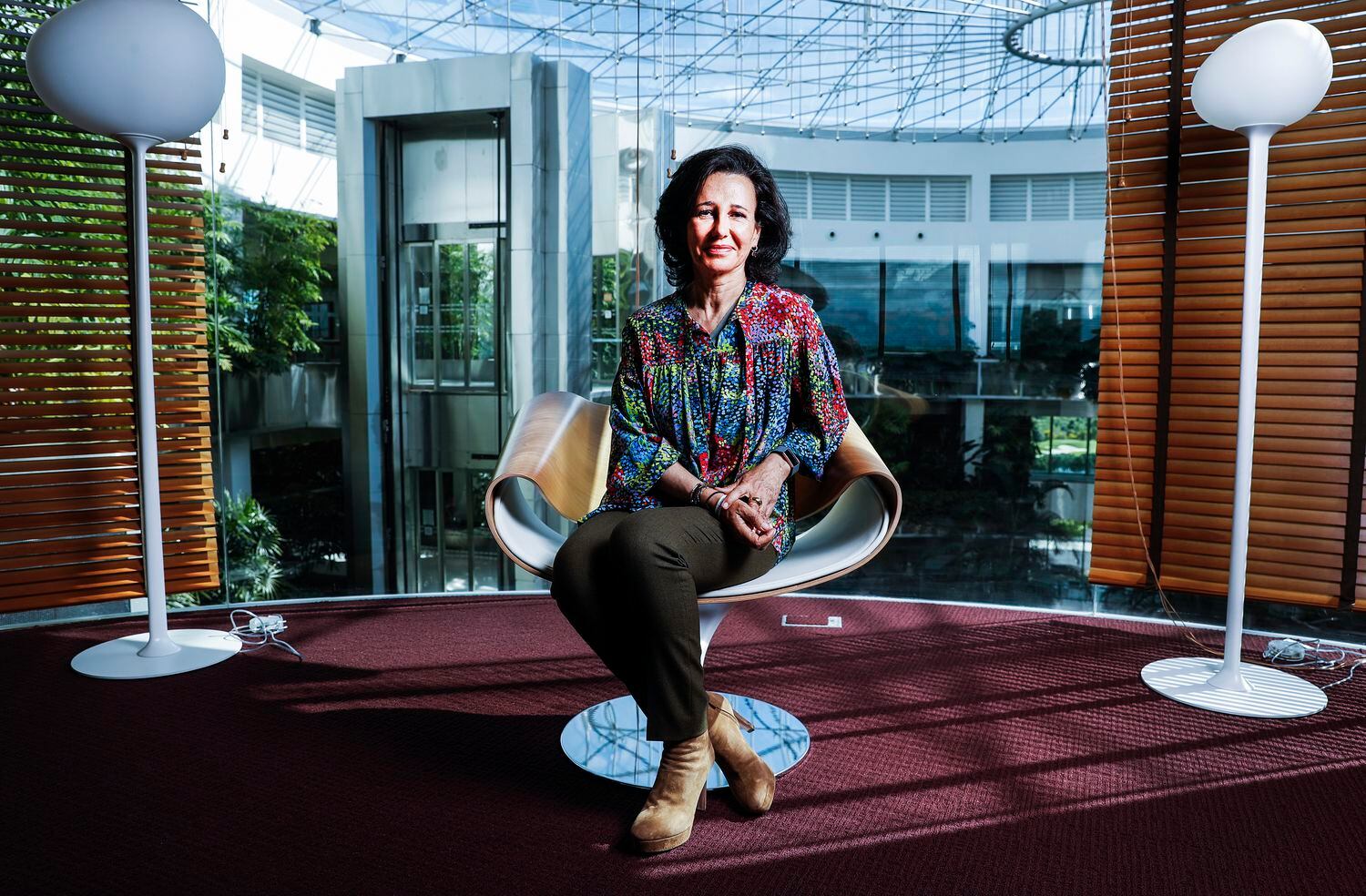 Ana Botín para El País. Foto: Luis Sevillano y Álvaro de la Rúa