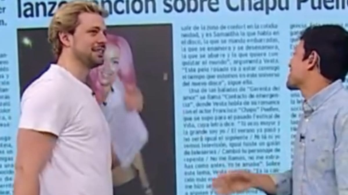 “¿Se la dedicó?”: el incómodo troleo de Joaquín Méndez a Chapu Puelles por supuesta dedicatoria de cantante chilena