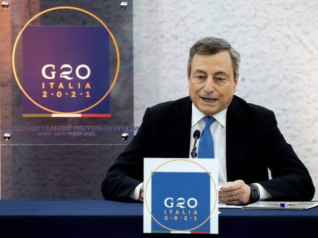 El primer ministro italiano Mario Draghi habla en una cita del G20