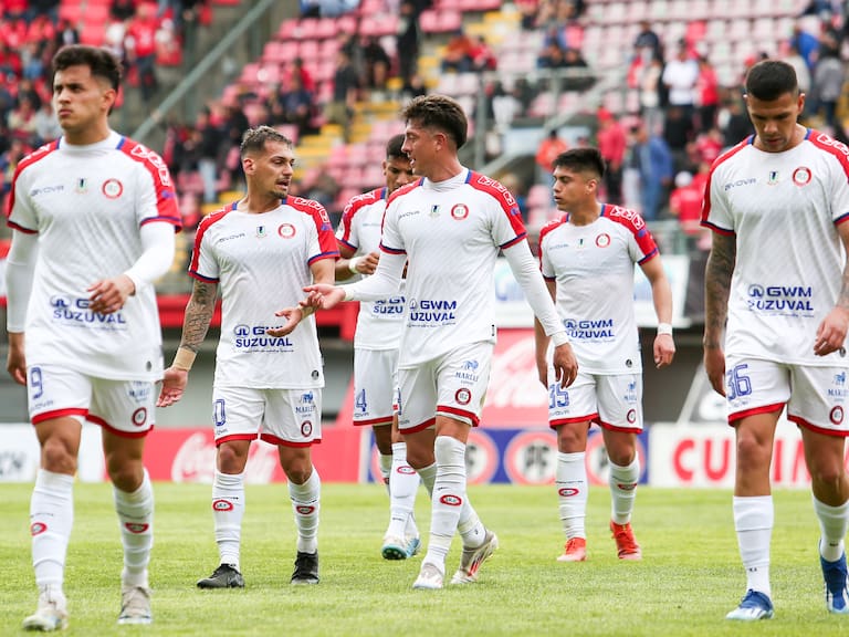 Viene del ascenso: Unión La Calera oficializa su séptimo refuerzo para la temporada 2025