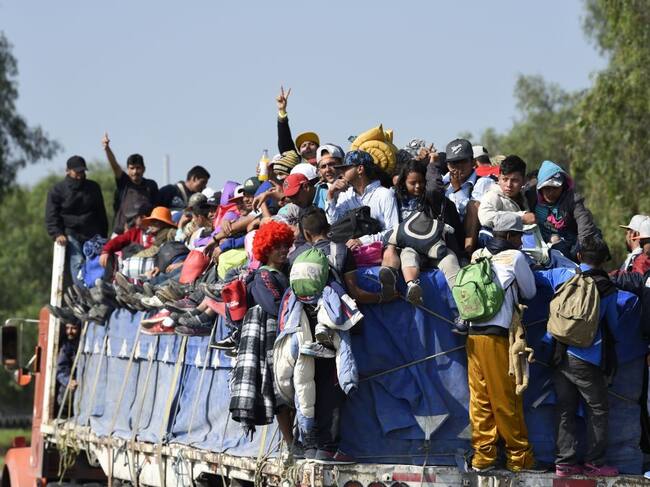 Caravana de migrantes busca cruzar México hasta Estados Unidos