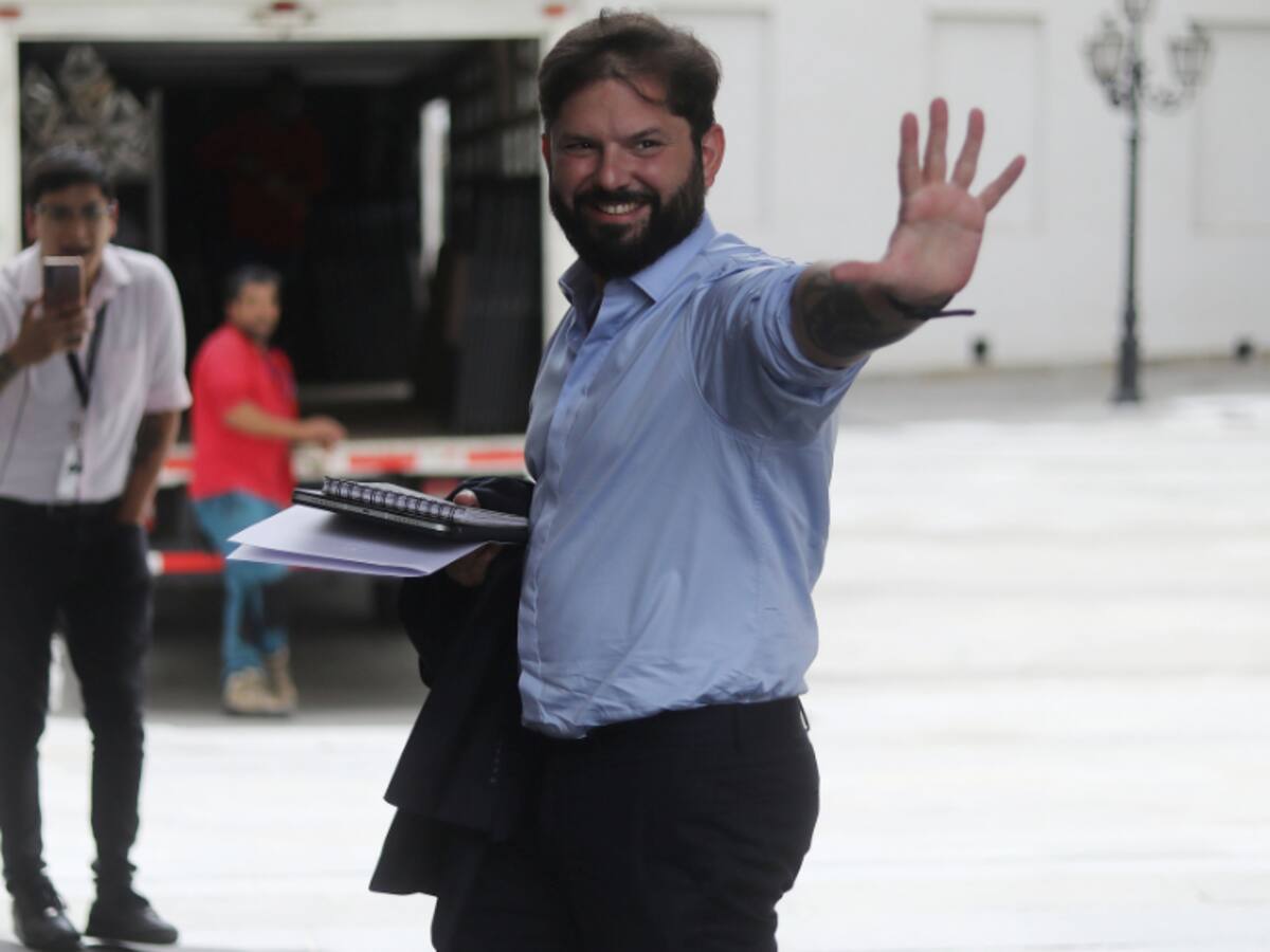 Presidente Gabriel Boric inicia vacaciones junto a su comité político este lunes 10 de febrero