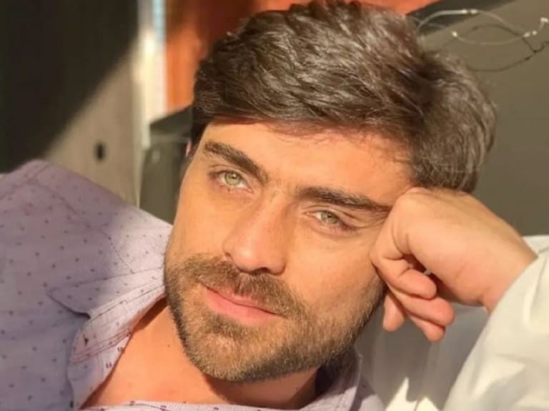 Pobre Novio desató la locura: Etienne Bobenrieth dejó la grande en concierto de Lucho Jara