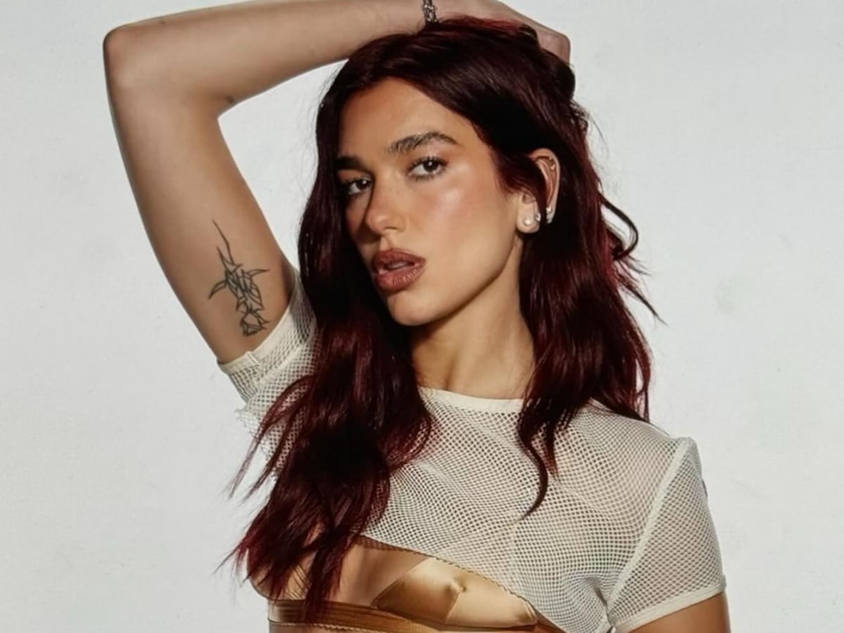 “Estoy enganchada”: Dua Lipa asegura que cree más en la astrología que en la terapia psicológica