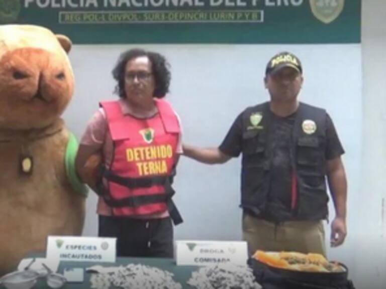El capibara de la ley: policía usa ingenioso disfraz para atrapar a microtraficante en Lima