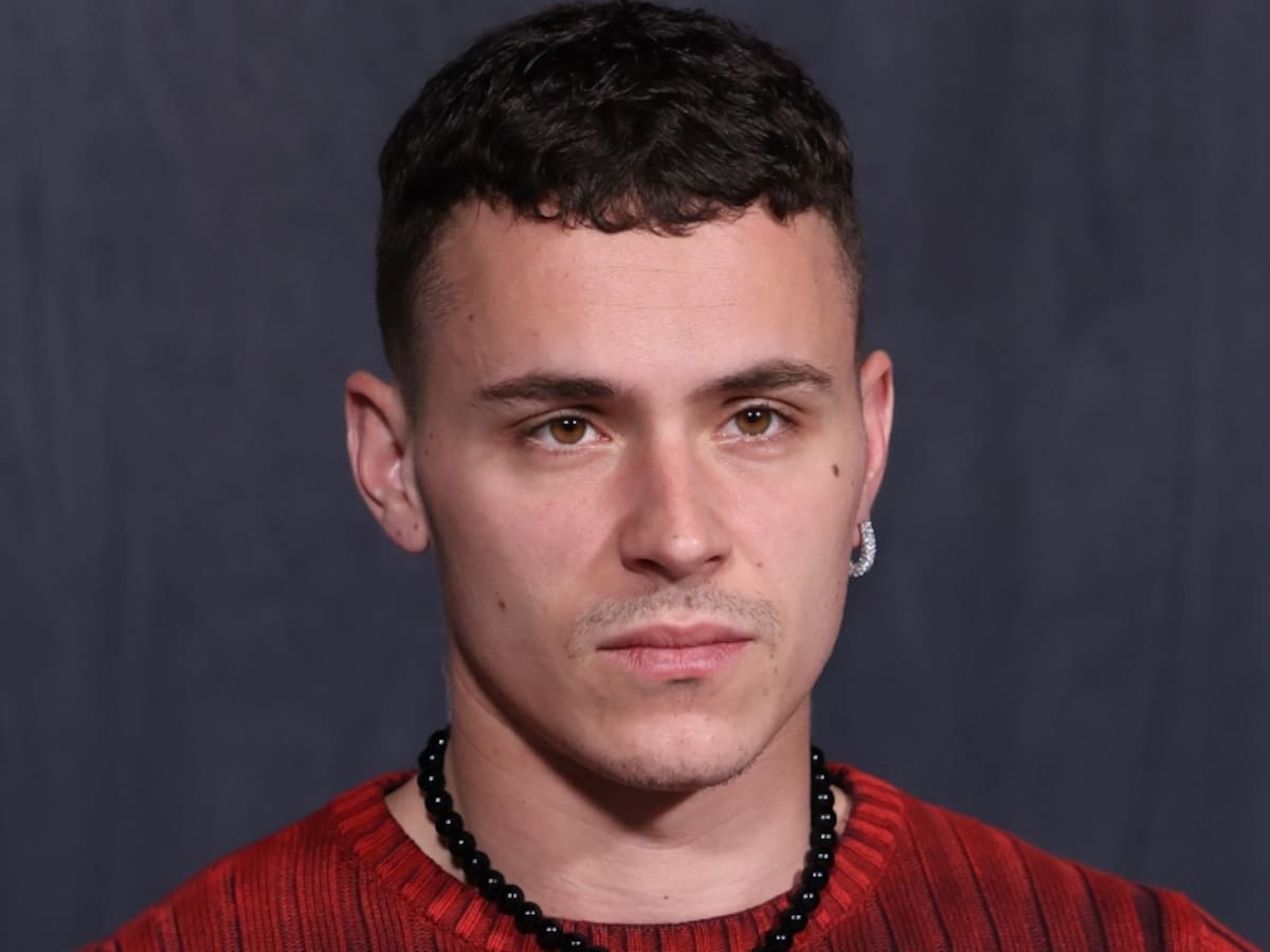 «Fue un desafío»: Arón Piper relata su experiencia rodando en Chile para «Sayen», primera trilogía de acción nacional