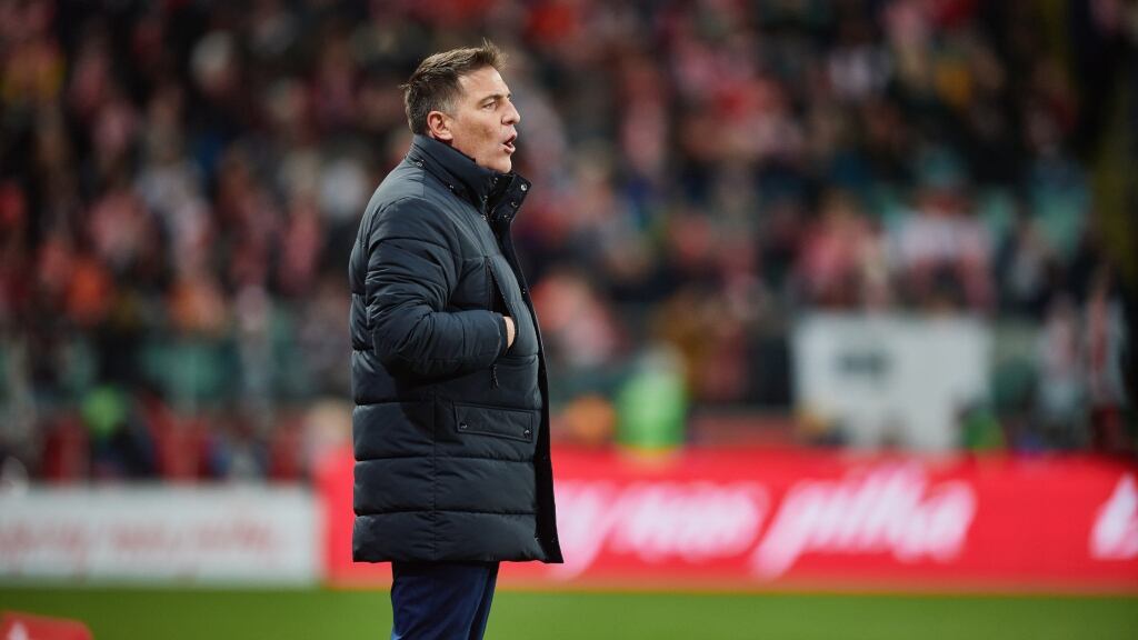 Sin triunfos: la negativa racha de Eduardo Berizzo en la banca de La Roja
