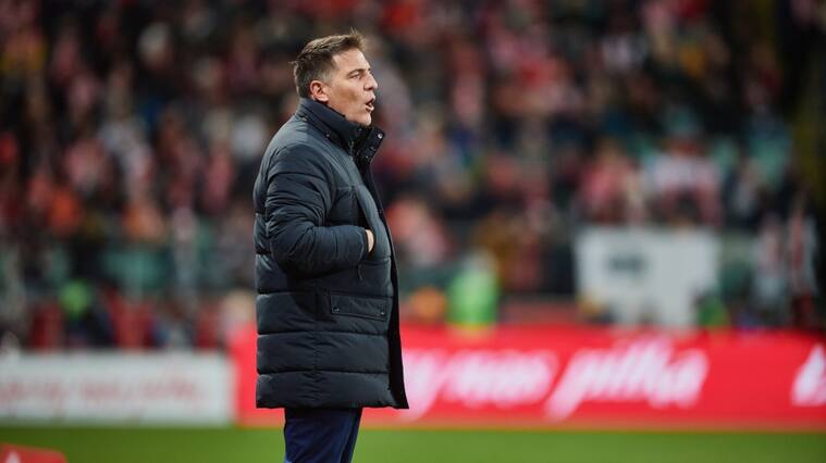 Sin triunfos: la negativa racha de Eduardo Berizzo en la banca de La Roja