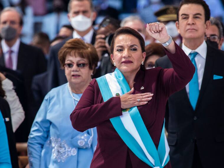 La mandataria hondureña Xiomara Castro inicia su período presidencial