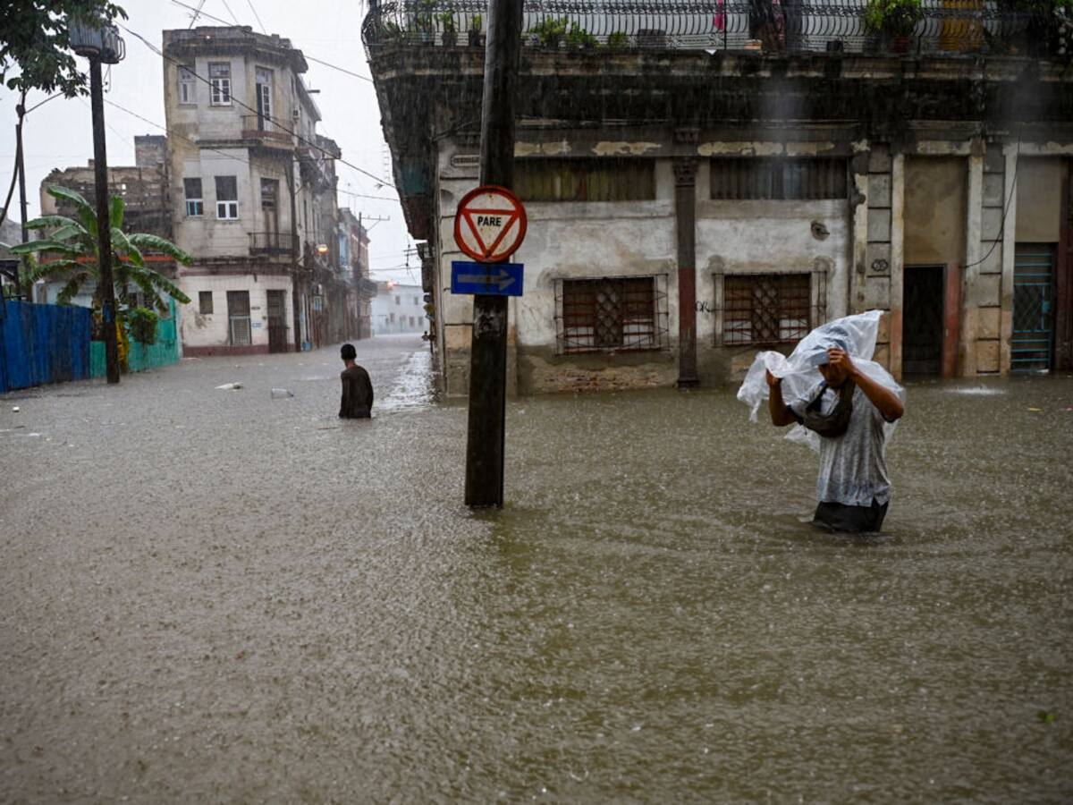 Al menos tres personas fallecidas y una desaparecida por las fuertes lluvias en Cuba