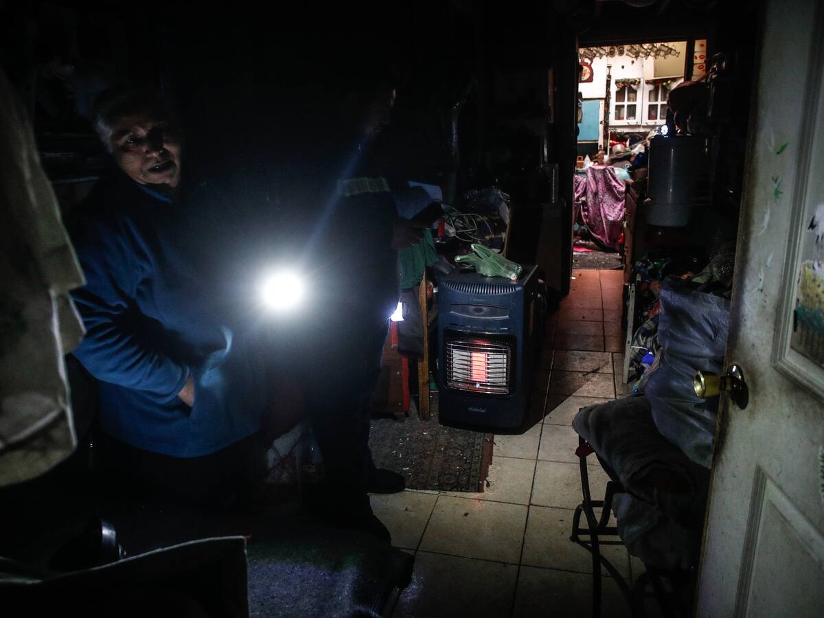 SEC reporta más de 20 mil clientes sin electricidad en la Región Metropolitana