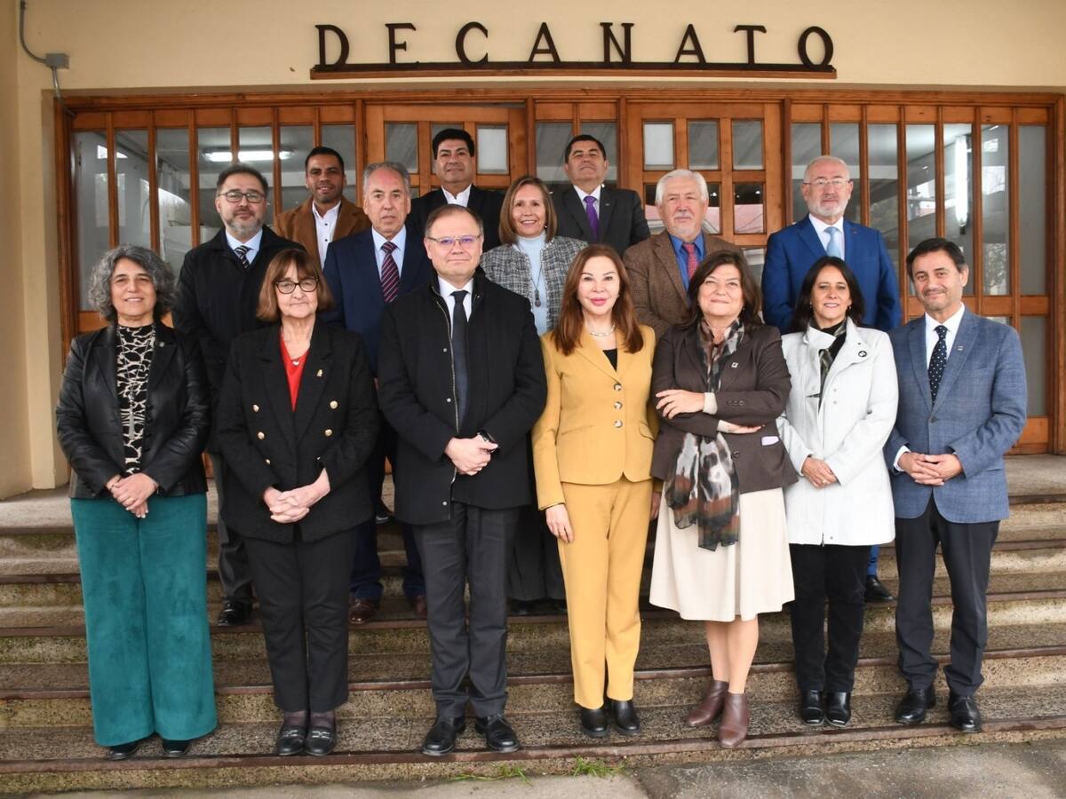Universidades estatales eligen por primera vez a una rectora como nueva presidenta del Cuech