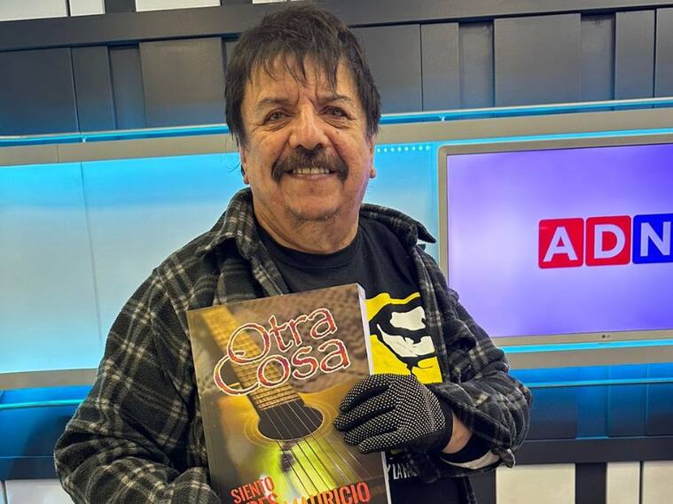 Mauricio Redolés presentó su libro "Otra cosa, siento tres canciones": "Fue un ejercicio de memoria"