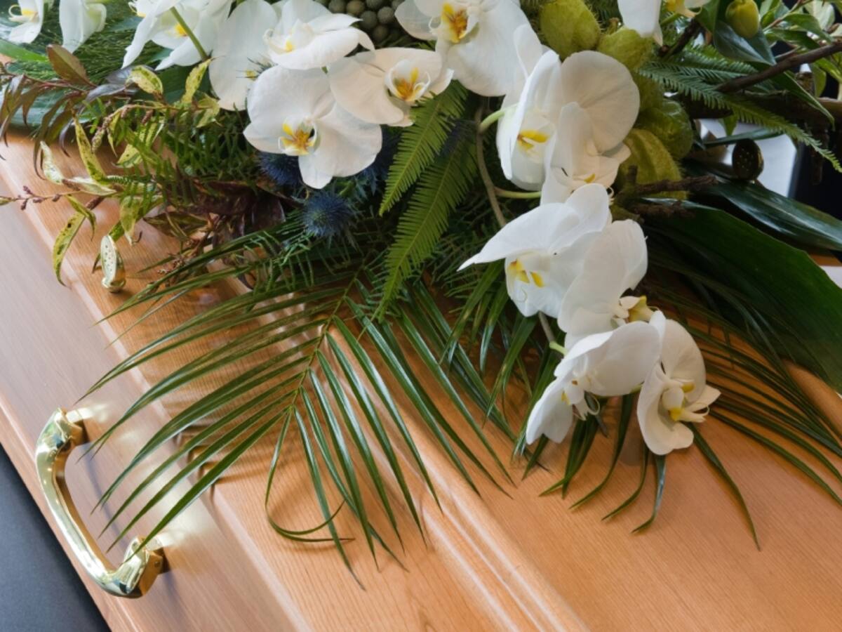 Familia asegura que hombre «se levantó» en su funeral y bebió agua ante los asistentes