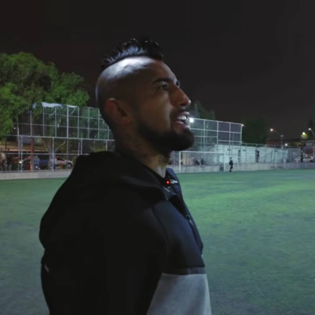 Arturo Vidal debuta como DT y se hace viral por estas frases: “A ese lo voy a tener que sacar”
