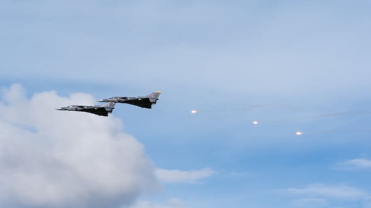 EE.UU. intercepta cuatro aeronaves rusas en zona de defensa aérea de Alaska