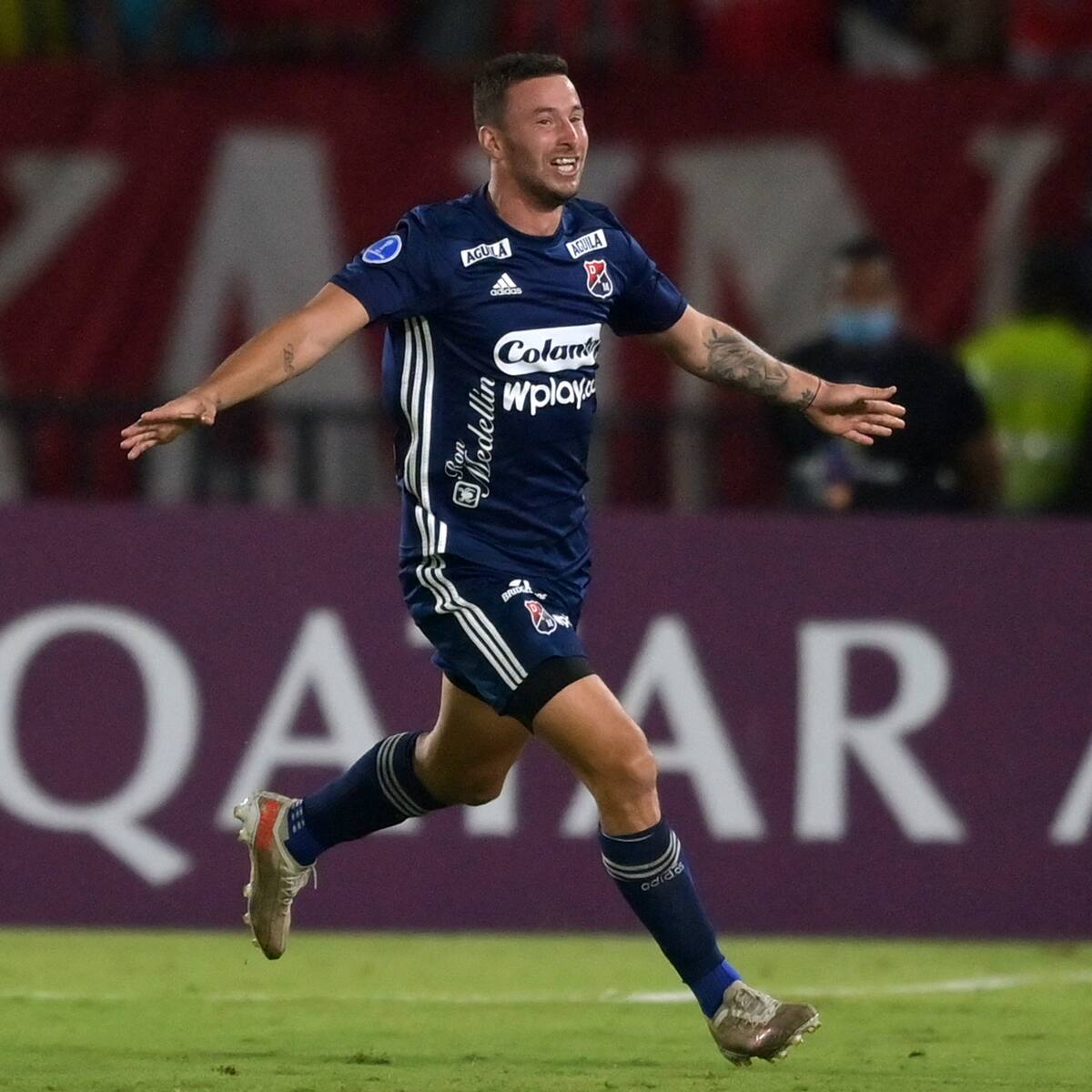 Goleador innato: los potentes números con que llegará al fútbol chileno el nuevo delantero de la U