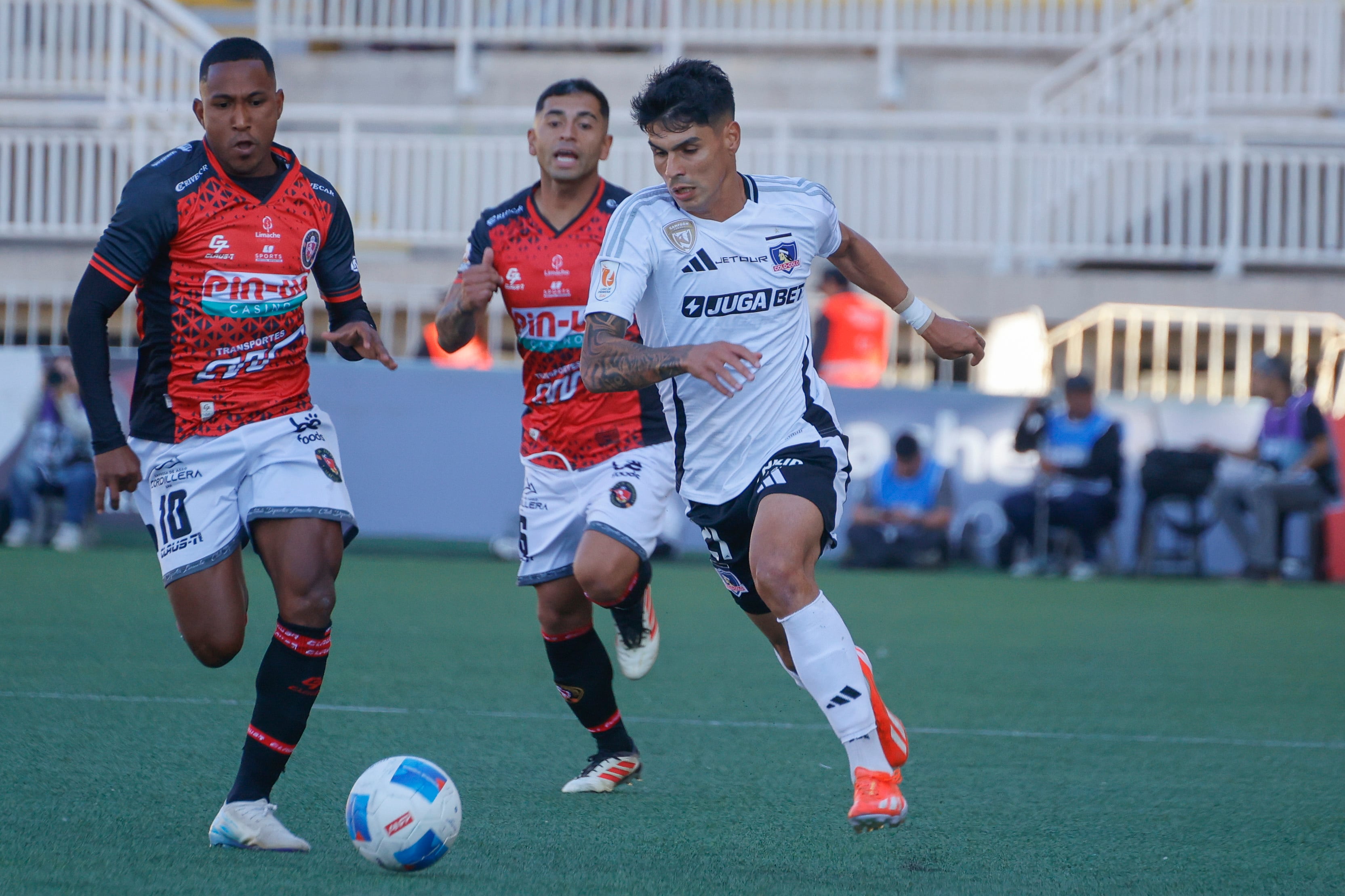 02 DE MAYO DE 2025 / QUILLOTA
Erick Wiemberg, durante el partido entre Deportes Limache y Colo-Colo, válido por la Liga de Primera 2025.
FOTO: SEBASTIÁN RÍOS MORALES/AGENCIAUNO