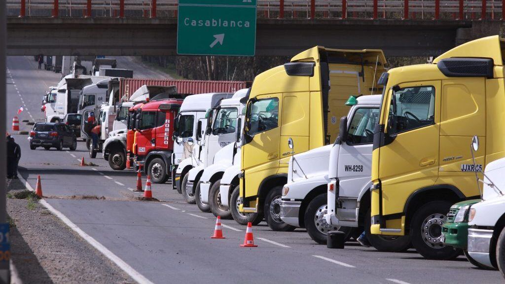 31 DE AGOSTO 2020 / SAN ANTONIOParo de camioneros en Ruta 78 Autopista del Sol
FOTO: CHRISTIAN PAVEZ CISTERNA/AGENCIAUNO