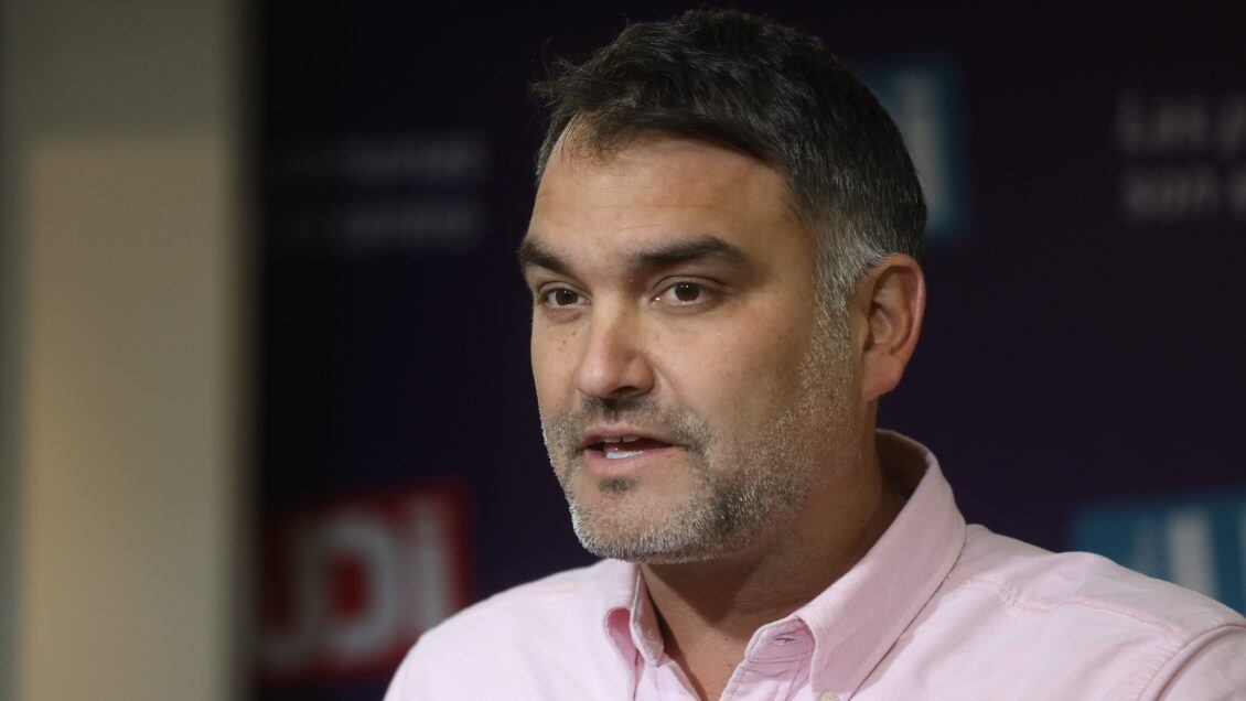 16 de mayo del 2022/SANTIAGOEl presidente de la Unión Demócrata Independiente, Javier Macaya, realizan punto de prensa para referirse a la agenda de seguridad y al trabajo que debe hacer el gobierno en esa materia.
FOTO: SEBASTIAN BELTRAN GAETE/AGENCIAUNO