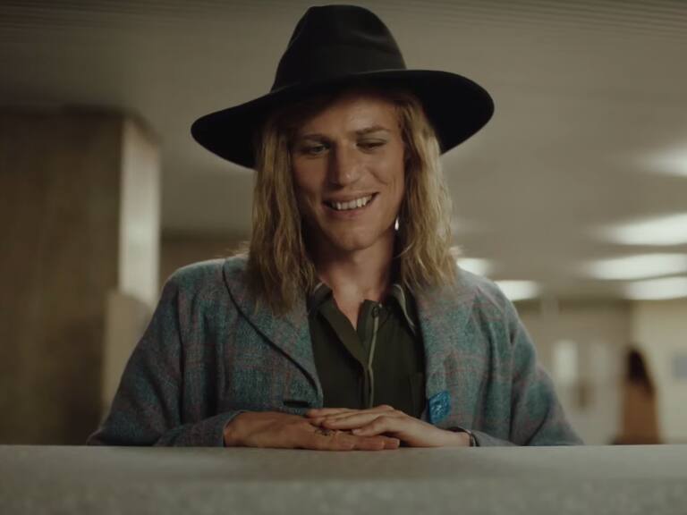 Protagonista de Stardust, la biopic no autorizada de David Bowie, se refirió a las críticas que ha recibido la cinta y su actuación