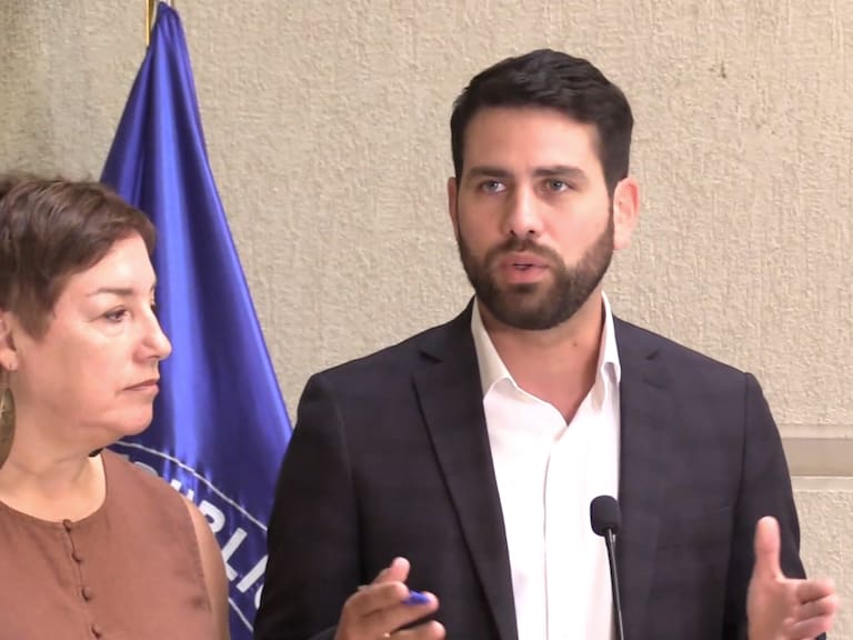 Frente Amplio ingresa más de 100 indicaciones para frenar proyecto que permite conmutar penas a reos