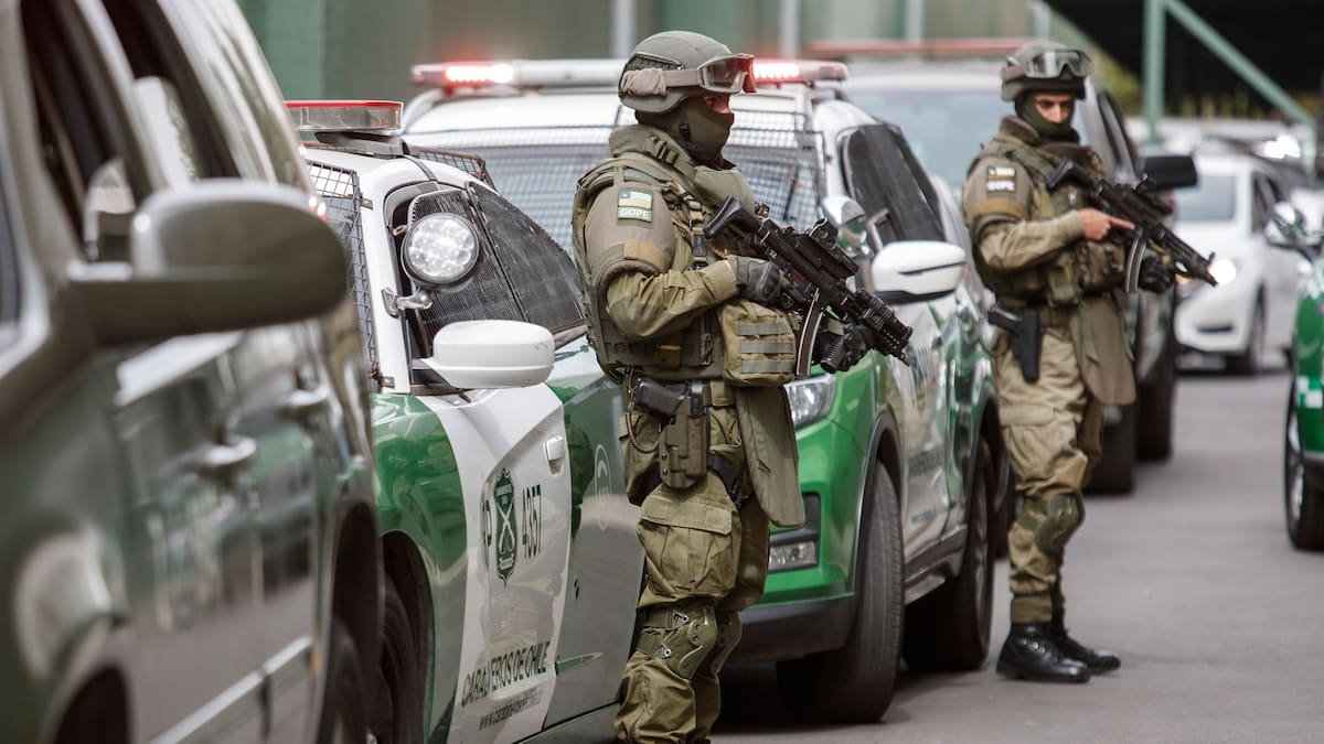 Desarticulan taller ilegal que desarmaba autos robados en Maipú: hay seis detenidos