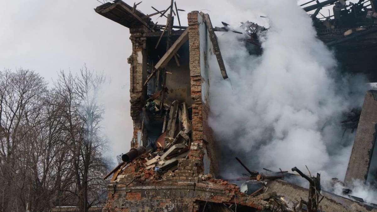 Ataque ruso contra Ucrania deja al menos 11 muertos y golpea infraestructura energética