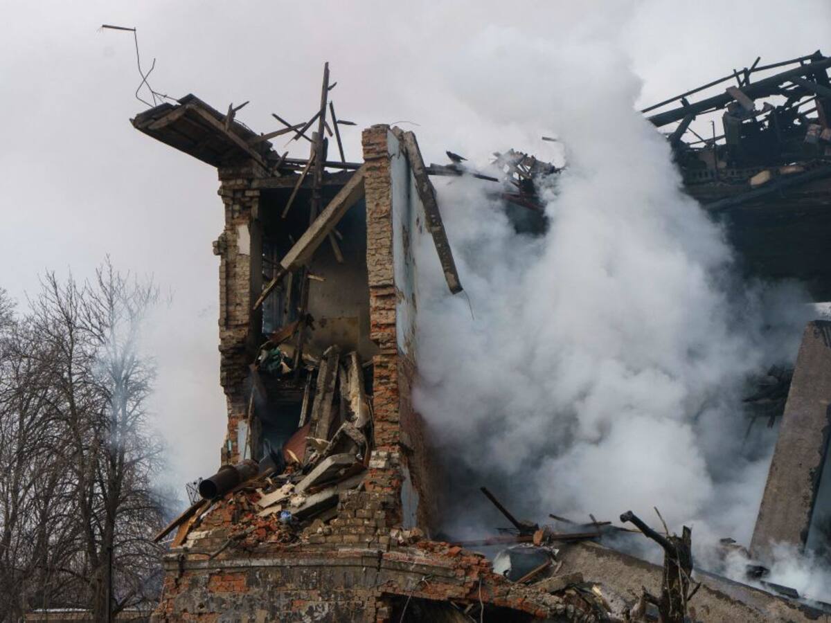 Ucrania informa al menos 13 muertos por ataque en Dnipro