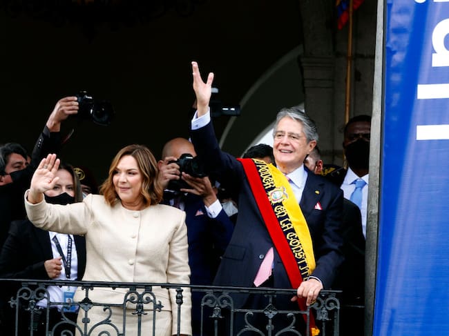 Guillermo Lasso junto a su esposa María de Lourdes Alcívar Crespo
