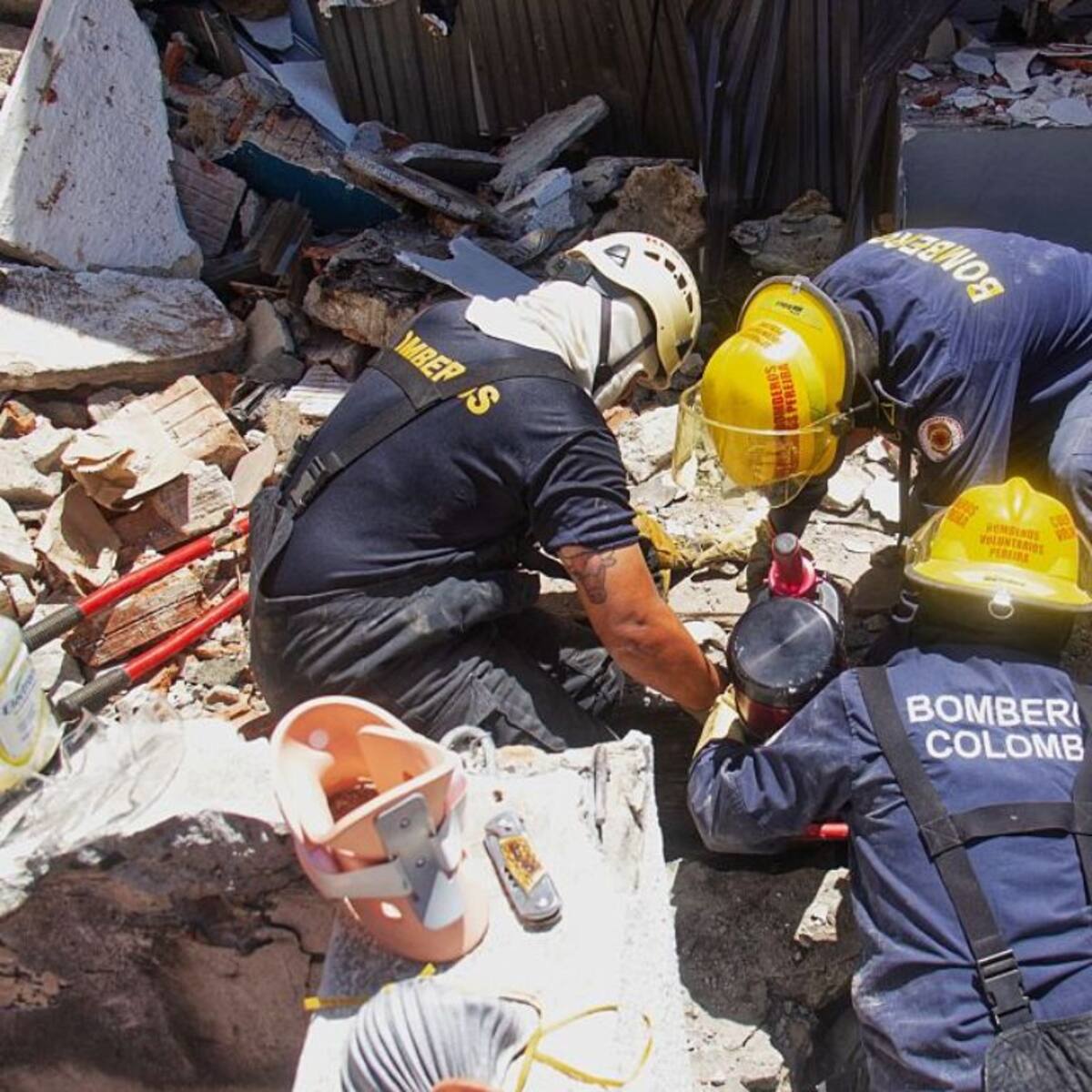 Nuevas cifras de muertos en Colombia tras terremoto: más de 300 personas continúan desaparecidas