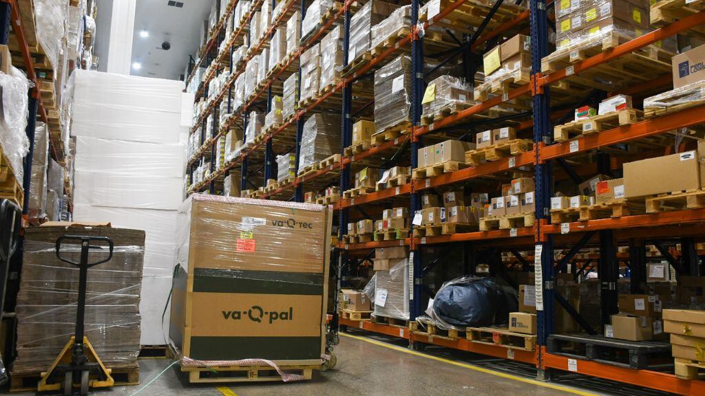 Trabajador, bodega, logística, 1024x576 ok jpg