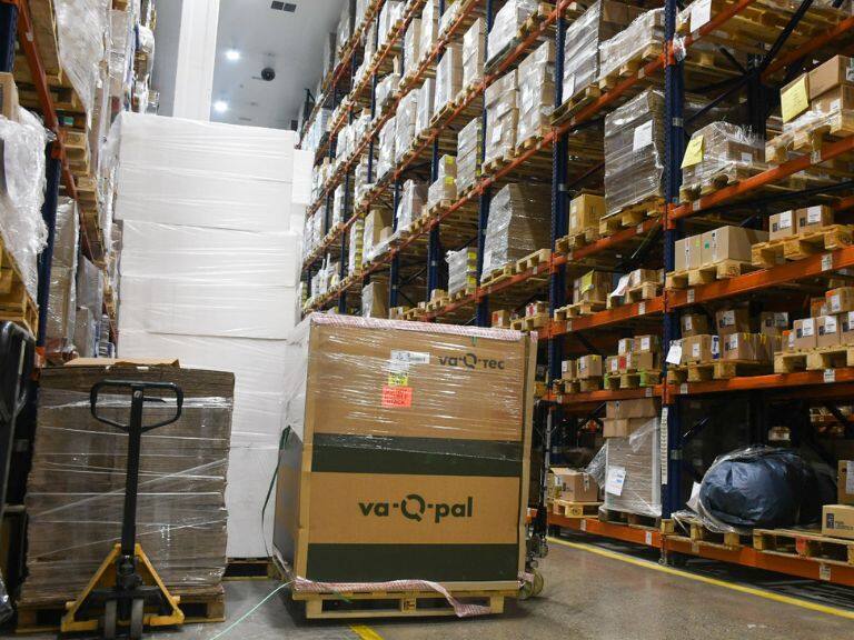 Trabajador, bodega, logística, 1024x576 ok jpg