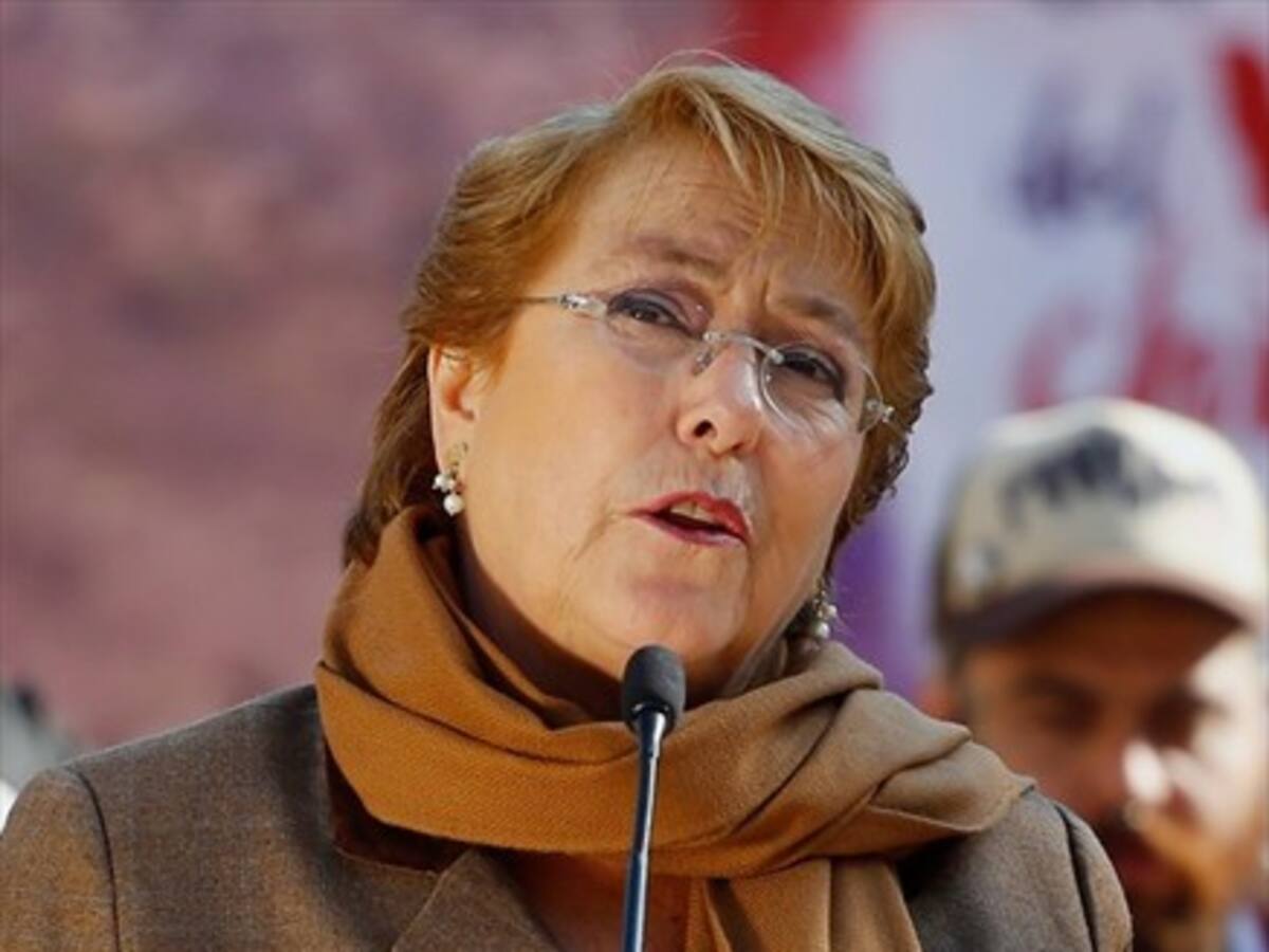 Presidenta Bachelet defiende gestión económica del Gobierno