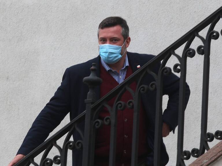 Ministro Sichel aclaró alcance de familias que serán beneficiadas con cajas de alimentos