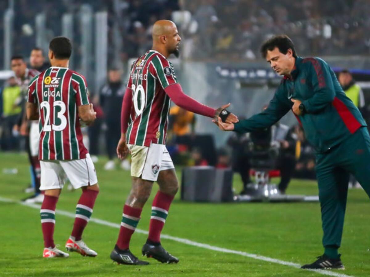 Felipe Melo se burló de los hinchas de Colo Colo bailando camino al camarín