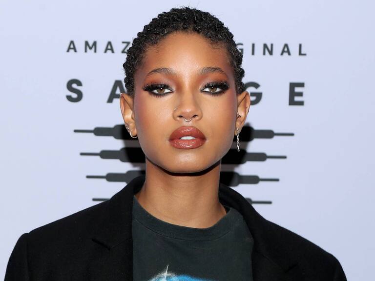 Willow Smith se sincera sobre el poliamor: «Te da la libertad de crear relaciones que funcionen para ti»