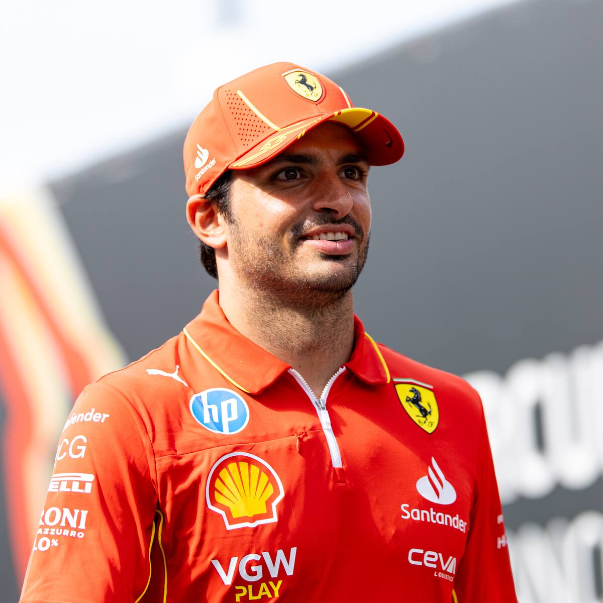 ¡Sorpresa total! Carlos Sainz ya tiene nuevo equipo para la temporada 2025 de la Fórmula 1