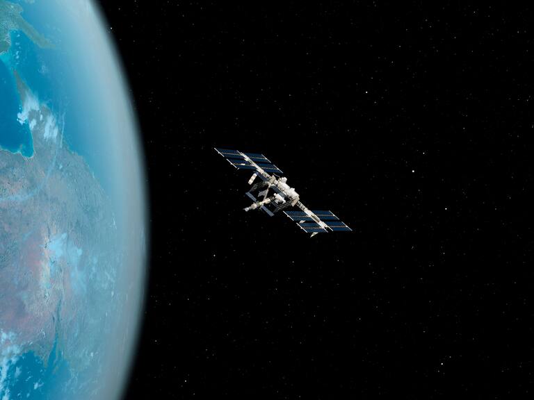 Investigadora chilena lidera estudio pionero que enviará microorganismos al espacio exterior