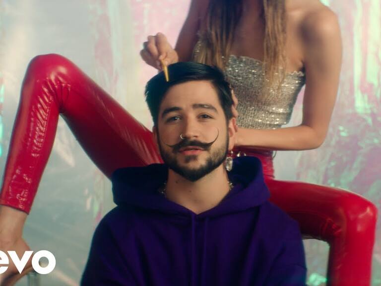 Camilo habla de su pasado en su nueva canción «Ropa Cara»
