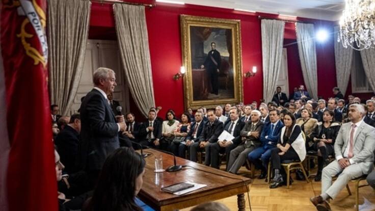 Presidente Kast ante alcaldes por megaproyecto