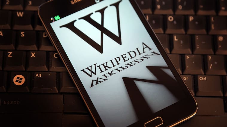 Wikipedia, por uso de Provoste: "No somos fuente citable"
