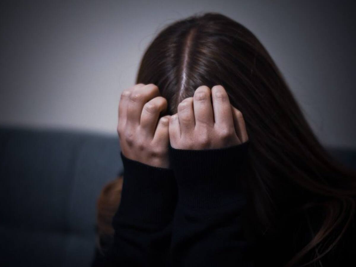 Ansiedad universitaria en Chile llega a niveles críticos: estudio advierte que afecta al 73,1% de jóvenes consultantes