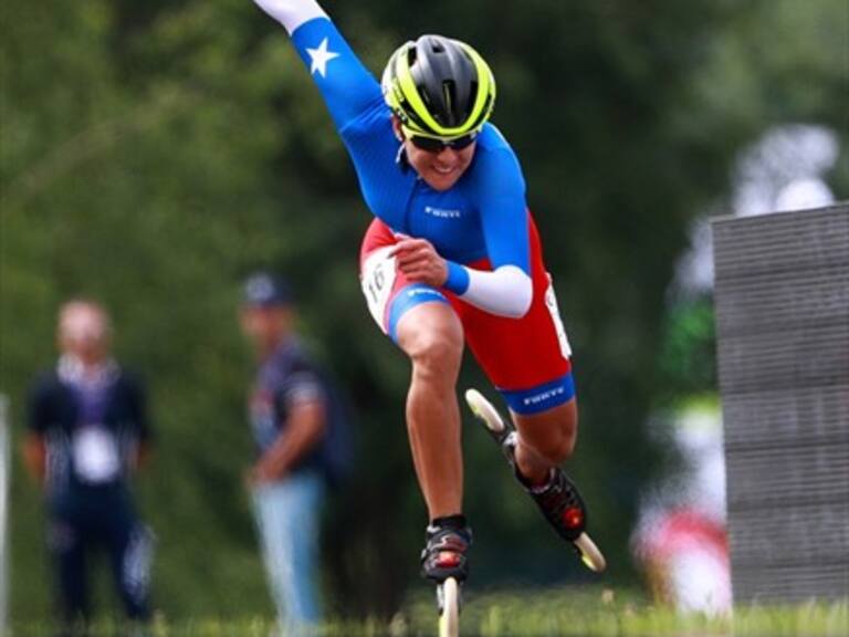 María José Moya sumó medalla de oro tras espectacular presentación en patinaje de pista