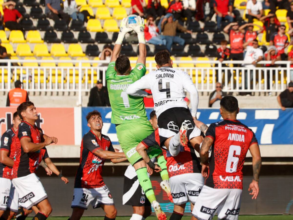 Jugando uno de sus peores partidos del año, Colo Colo cae ante Limache y agudiza su crisis tras sanción de la Conmebol