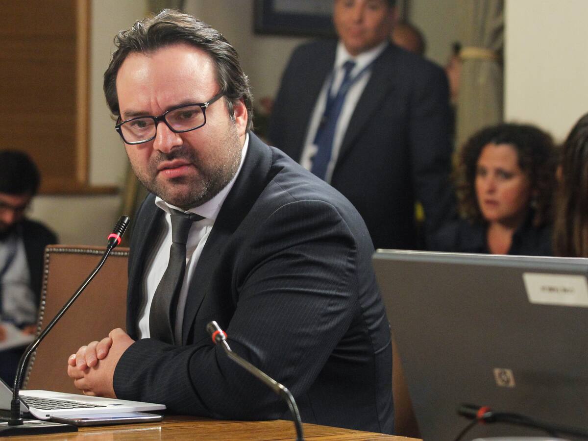 Tras crisis interna: Comisión Verdad y Niñez se reestructura y ficha a Branislav Marelic para ser secretario ejecutivo