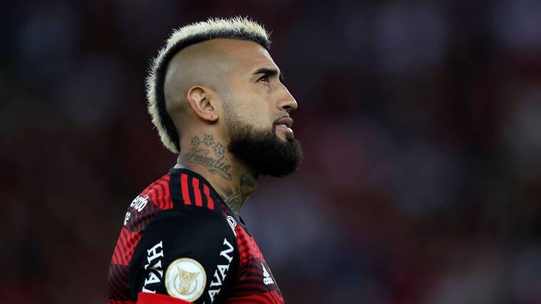 Arturo Vidal lucirá la bandera de Chile en la camiseta del Flamengo