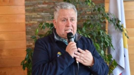 Alcalde de Dalcahue es destituido por "notable abandono de deberes"