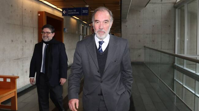 21 de Agosto del 2019/SANTIAGOEl ex Senador, Jaime Orpis, llego hasta el edificio C del Centro de Justicia acompañado de sus abogados.
FOTO: RODRIGO SAENZ/AGENCIAUNO