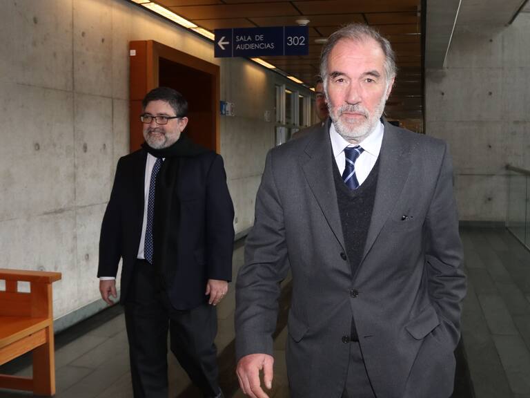 21 de Agosto del 2019/SANTIAGOEl ex Senador, Jaime Orpis, llego hasta el edificio C del Centro de Justicia acompañado de sus abogados.
FOTO: RODRIGO SAENZ/AGENCIAUNO